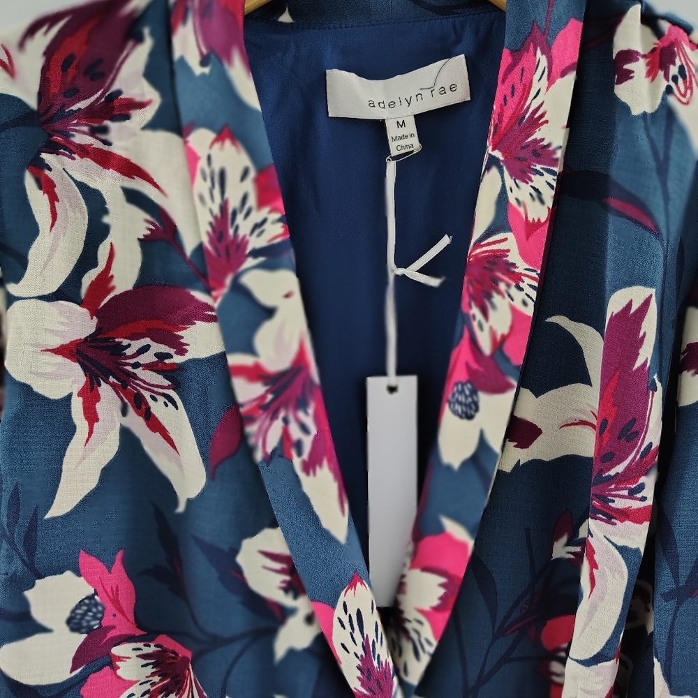Adelyn Rae Shayne Blouse - Picture 4 of 7